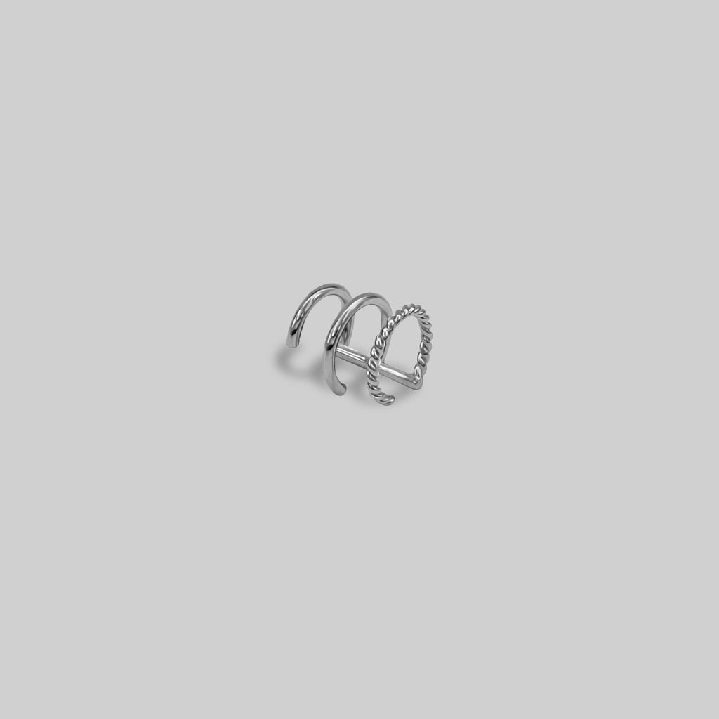【LAZY DAWN】double layered ear cuff C016~イヤーカフ★2021FW ピアス LAZY DAWN cross layered ear cuff 韓国発【LAZY DAWN